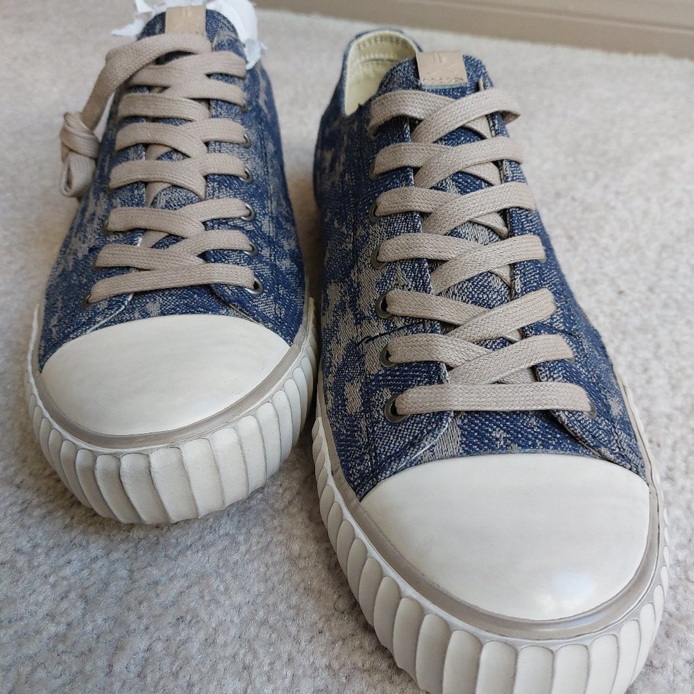 NEW John Varvatos Camo Low top sneakers  Men's 9.5